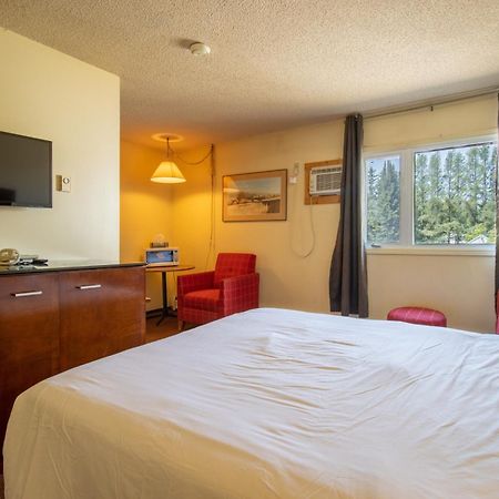 Englehart Motel Dış mekan fotoğraf