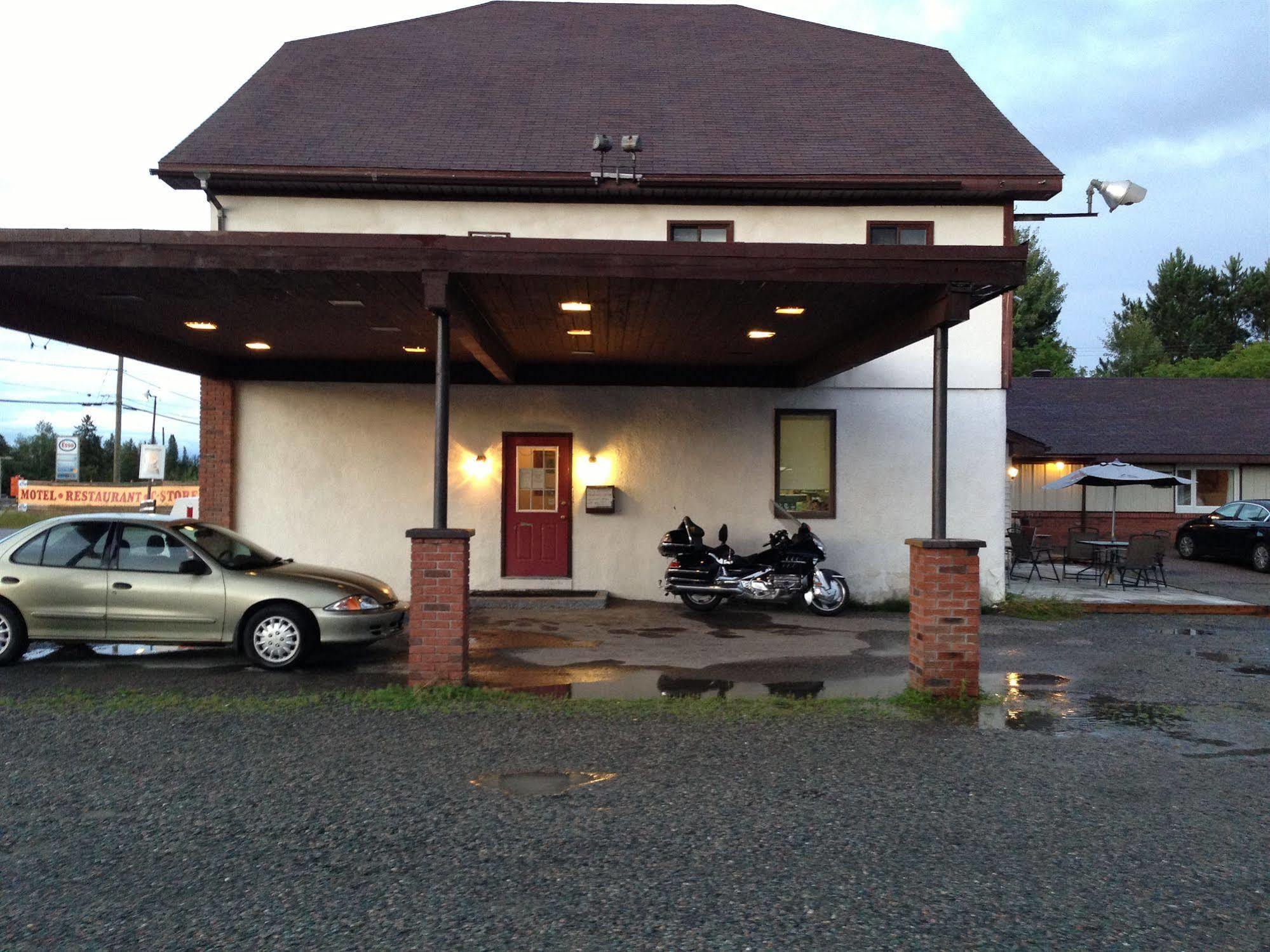 Englehart Motel Dış mekan fotoğraf